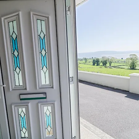 Tullyally Holiday home *