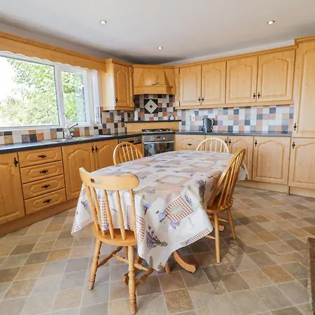 Tullyally * Red Castle