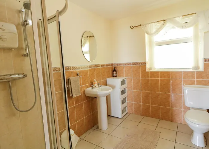 Tullyally Редкасл