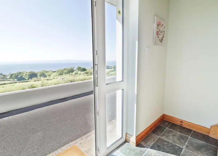 Tullyally Редкасл